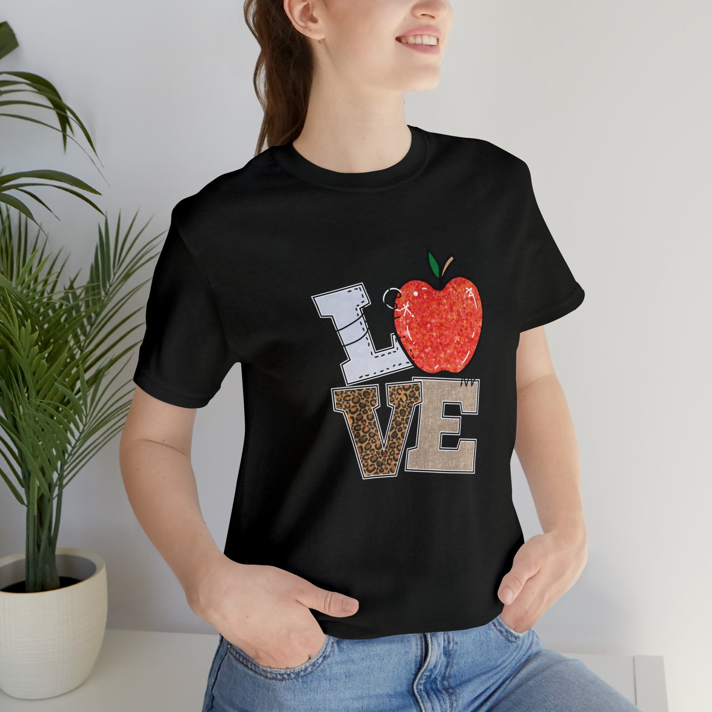 Apple LOVE Short Sleeve Tee