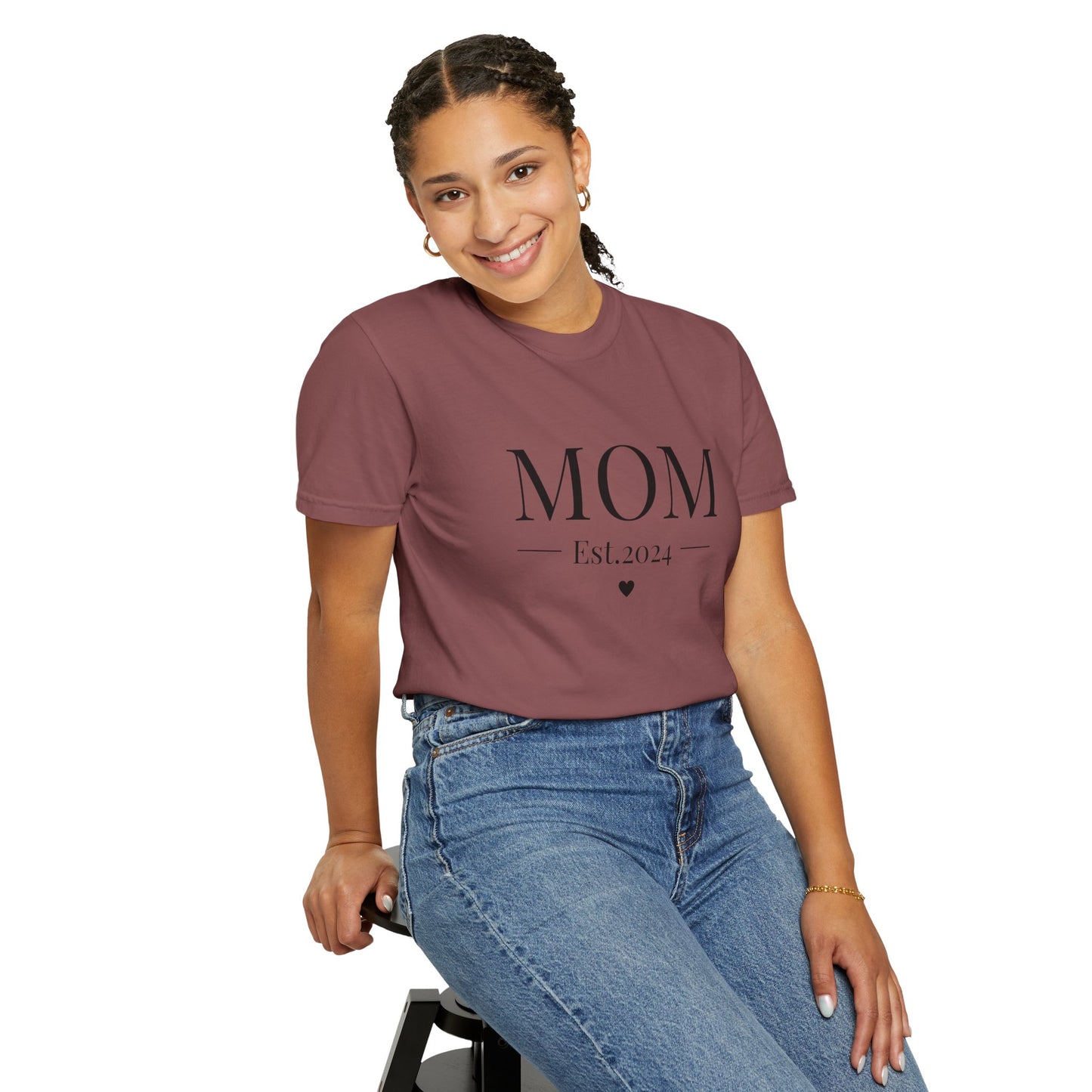 Mom est. 2024 Unisex Garment-Dyed T-shirt