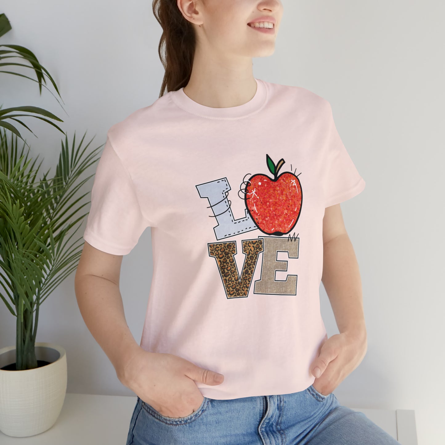 Apple LOVE Short Sleeve Tee