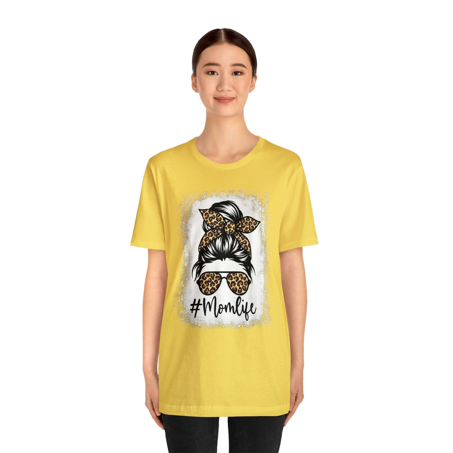 Leopard #MomLife Short Sleeve Tee